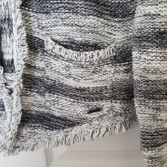 New Abercrombie & Fitch beautiful Gray Open Cardigan With Sparkles Size XS - Picture 3 of 8